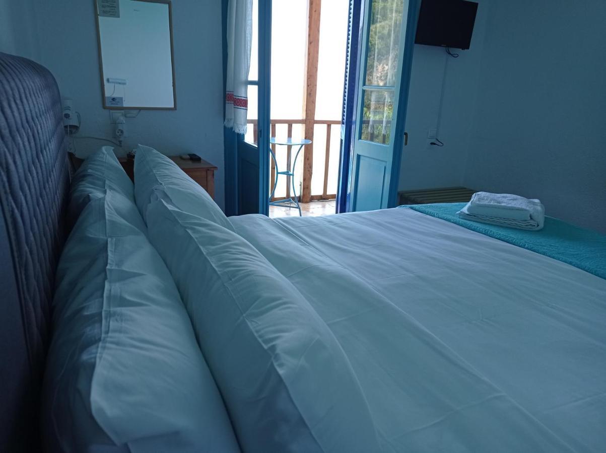 Ostria Hotel Áyios Nikítas Buitenkant foto