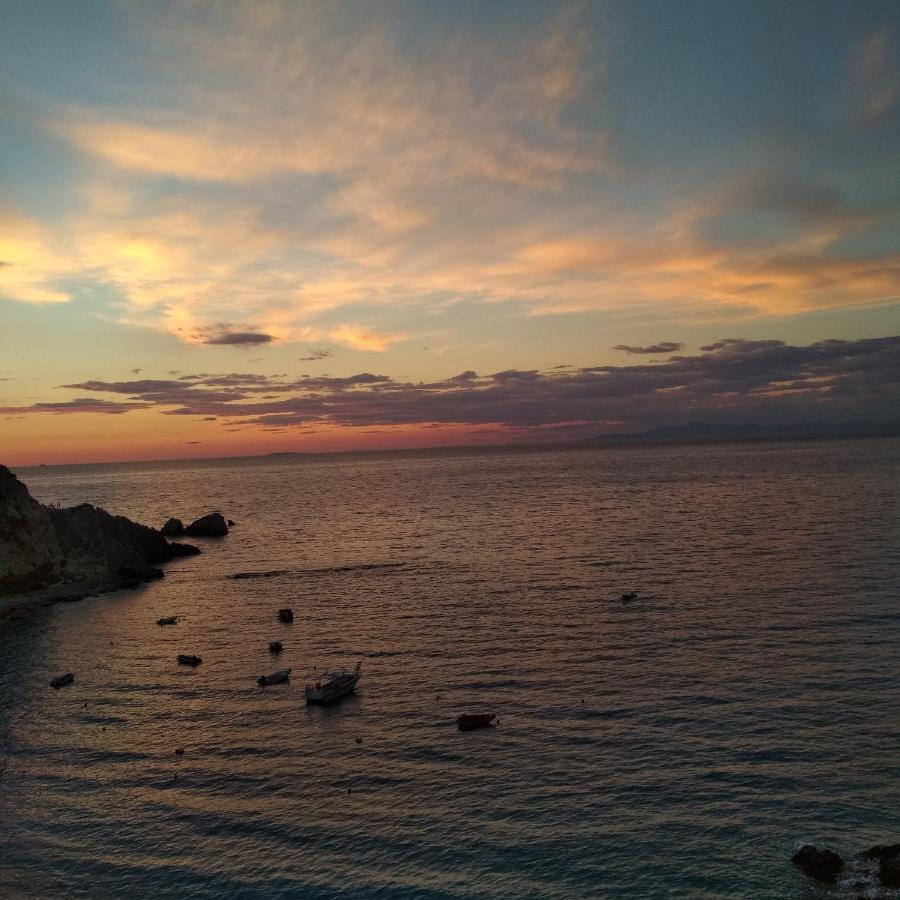 Ostria Hotel Áyios Nikítas Buitenkant foto
